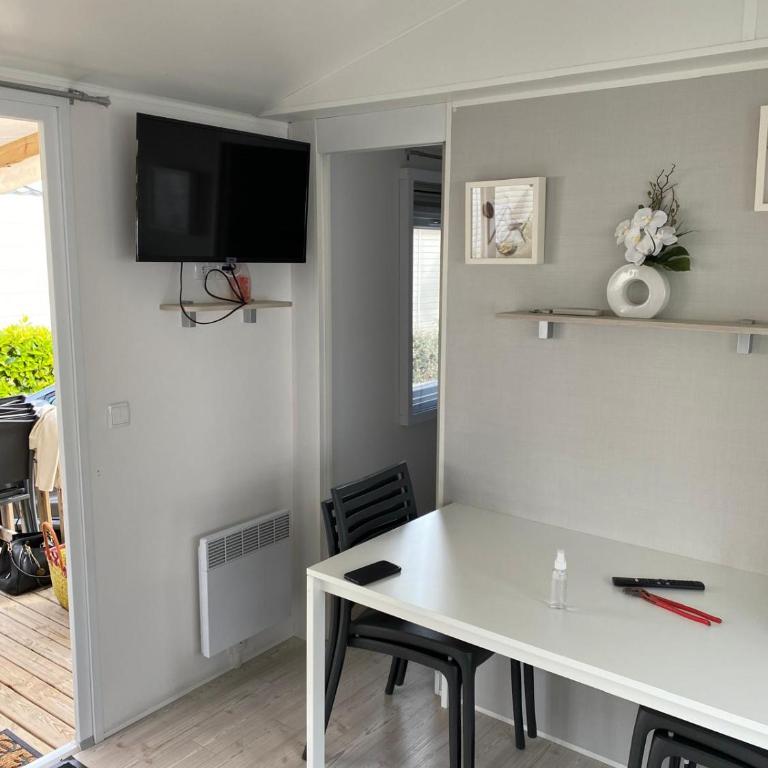 Mobil home Le petit Paradis 4-6 places camping les sables du midi - Casa Móvil - 5
