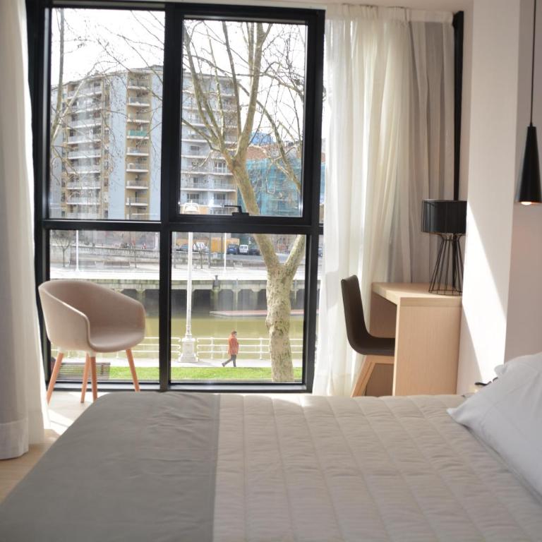 Hotel Bilbao Plaza - Double or Twin Room with View - 1