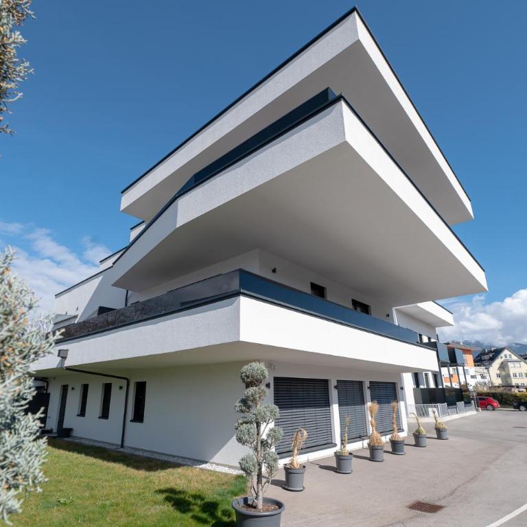 Amaria Downtown Aparthotel Villach - Penthouse-Ferienwohnung mit 360-Grad-Terrasse - 4
