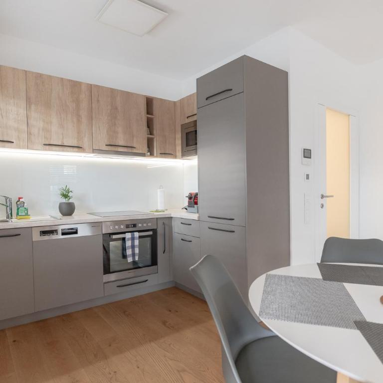 Amaria Downtown Aparthotel Villach - Superior Ferienwohnung mit großer Terrasse - 9
