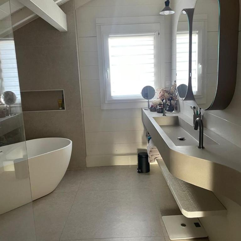 Maison en bois avec piscine chauffée et vue panoramique - Villa 3 Chambres - 18