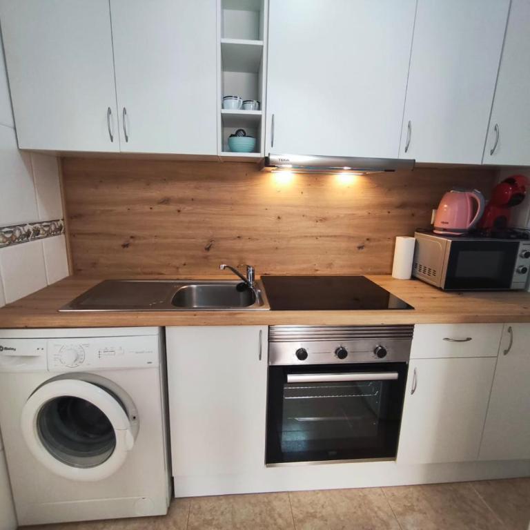 CATHERINE Bilbao - Two-Bedroom Apartment - 18