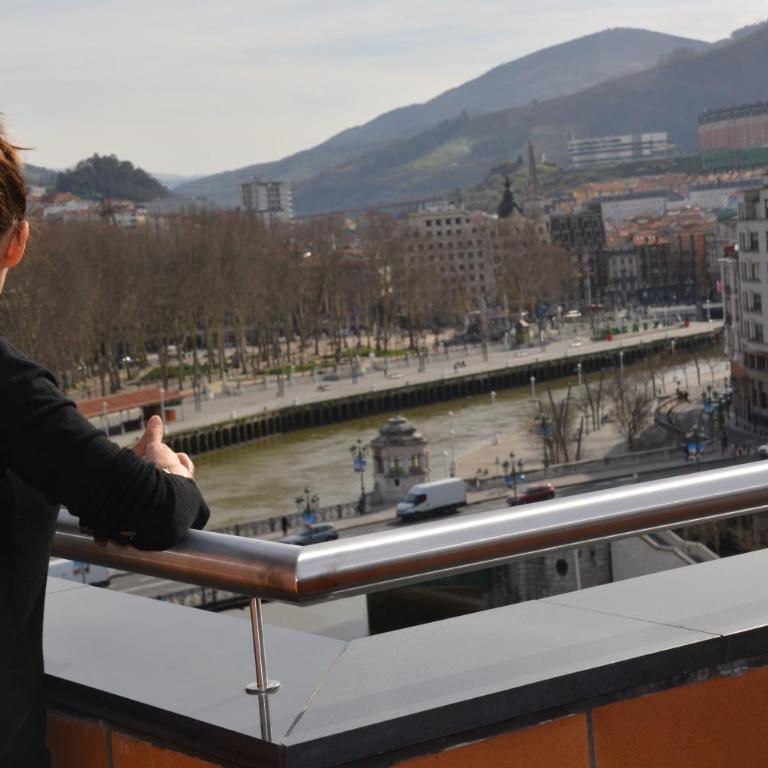 Hotel Bilbao Plaza - Deluxe Double with Terrace - 7