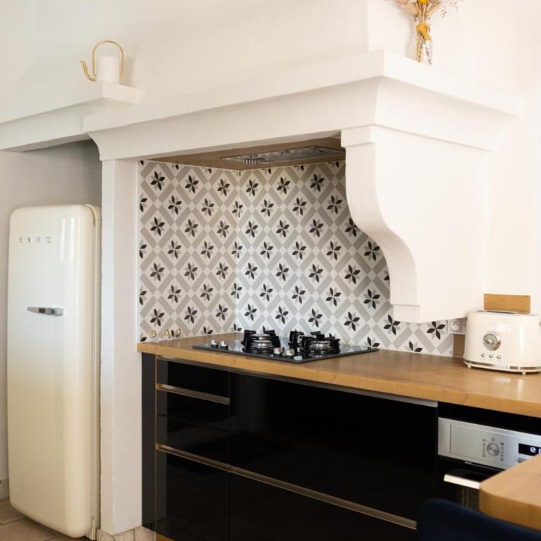 Le domaine de Mika & Nina - Three-Bedroom House - 8
