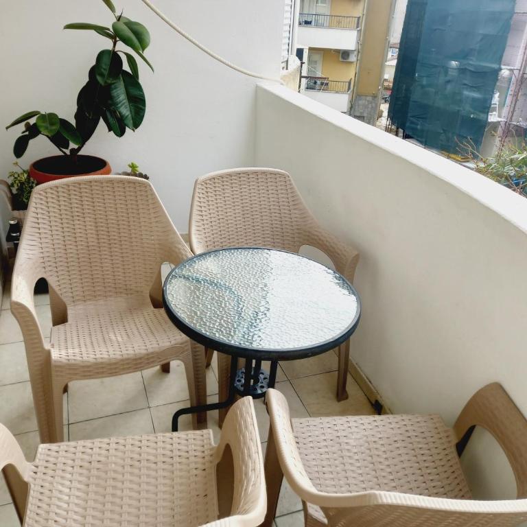 B4 - Apartment - 8