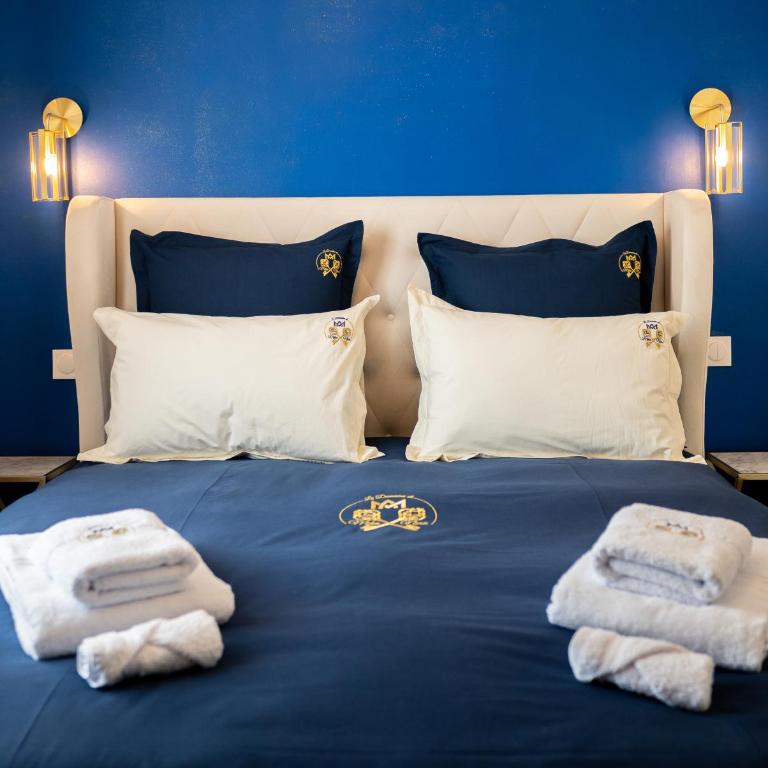 Le domaine de Mika & Nina - Three-Bedroom House - 12