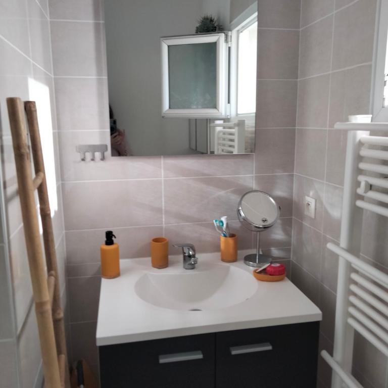T2 Parking privé , Terrasse, Plancha, 2 Vélos - Apartamento de 1 dormitorio - 5