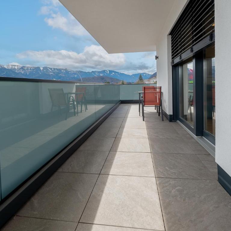 Amaria Downtown Aparthotel Villach - Penthouse-Ferienwohnung mit 360-Grad-Terrasse - 13