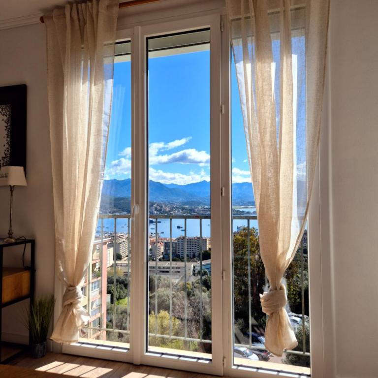 Appartement Ajaccio vue mer - Apartment mit 2 Schlafzimmern - 2