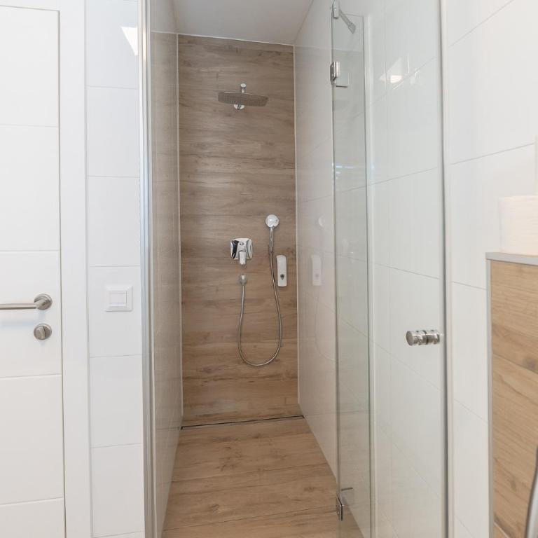 Amaria Downtown Aparthotel Villach - Superior Ferienwohnung mit großer Terrasse - 17