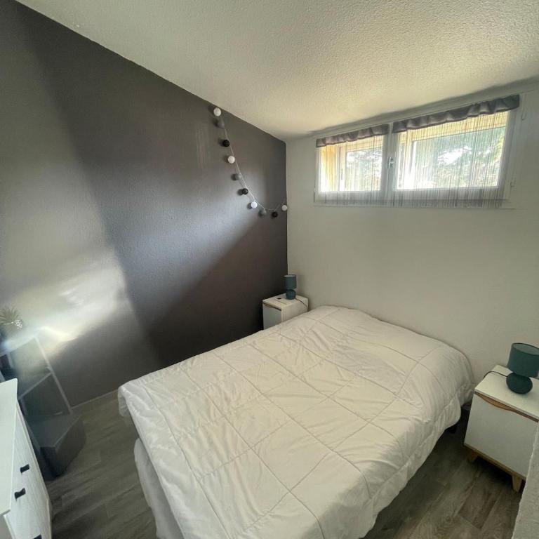 Maisonnette cosy piscine parking - Two-Bedroom Apartment - 9