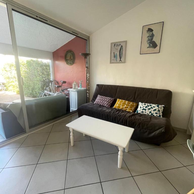 Maisonnette cosy piscine parking - Two-Bedroom Apartment - 16