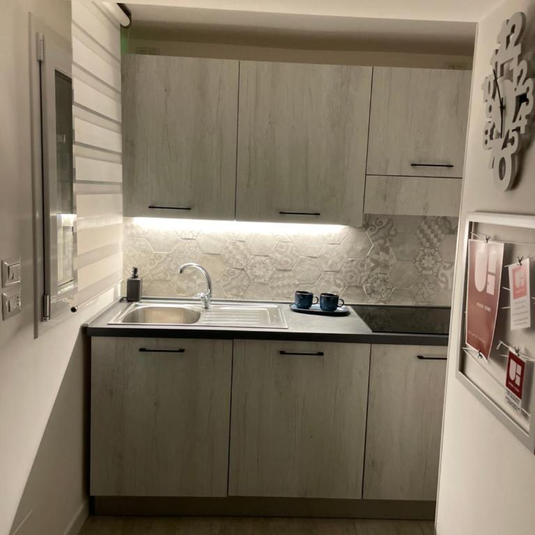 URBAN HOME - Appartamento con 1 Camera da Letto - 30