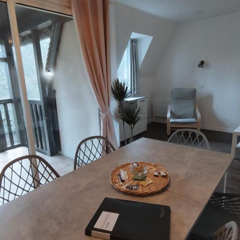 Zen et Mer à Deauville, Piscine, Parking, Wifi - Apartment mit 2 Schlafzimmern und Terrasse - 17