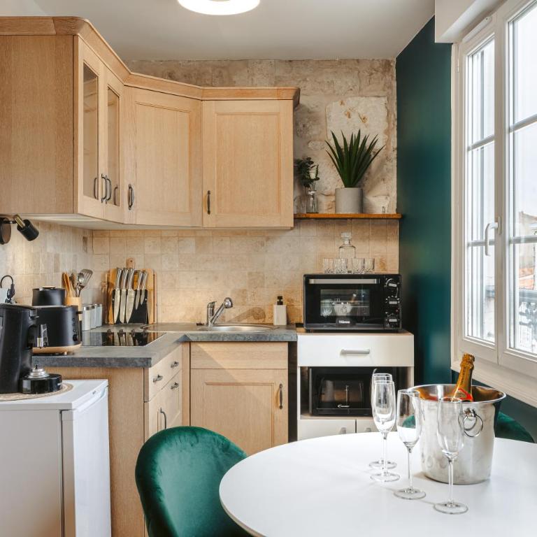 Gatsby - Élégant, Central, Fibre, Tv 4K, Netflix, Literie Confortable - Appartement 1 Chambre - 8