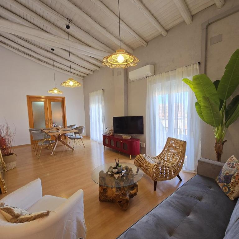 Urban Loft - La Conce - Two-Bedroom Apartment with View - 1