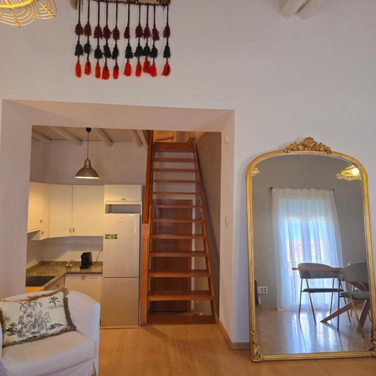 Urban Loft - La Conce - Two-Bedroom Apartment with View - 13