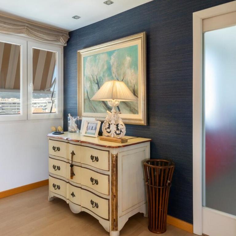 Tu hogar frente del mar - Three-Bedroom Apartment - 16