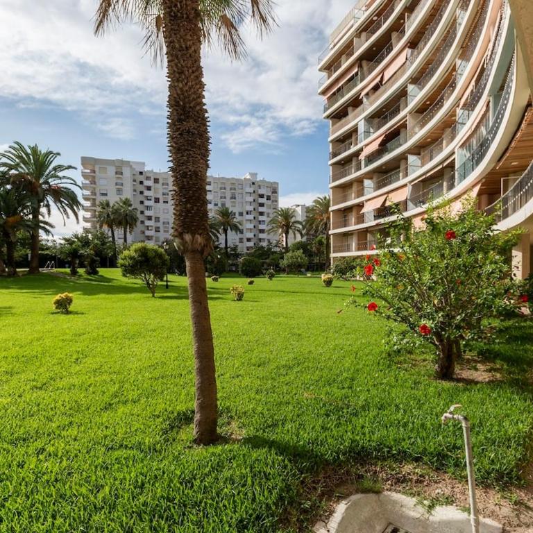 Tu hogar frente del mar - Three-Bedroom Apartment - 19