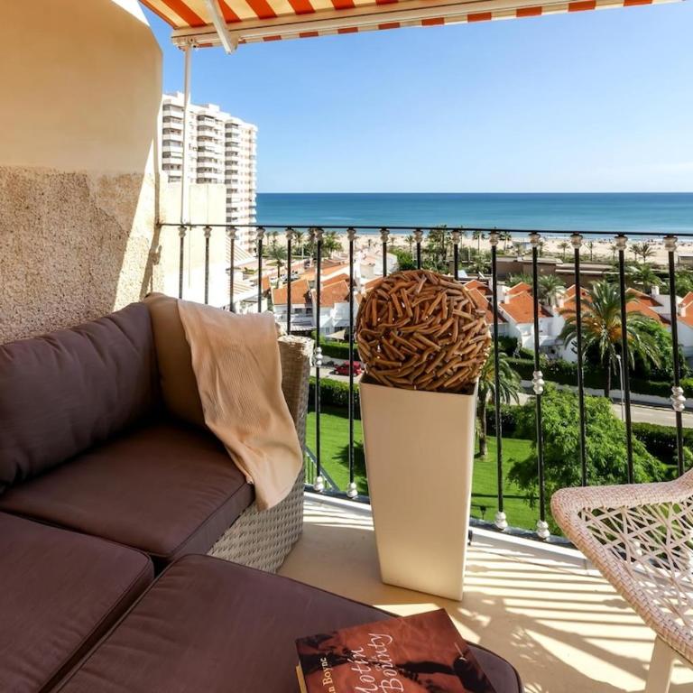 Tu hogar frente del mar - Three-Bedroom Apartment - 21