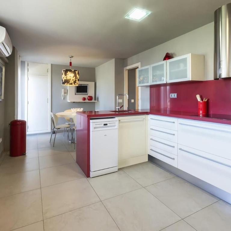 Tu hogar frente del mar - Three-Bedroom Apartment - 22