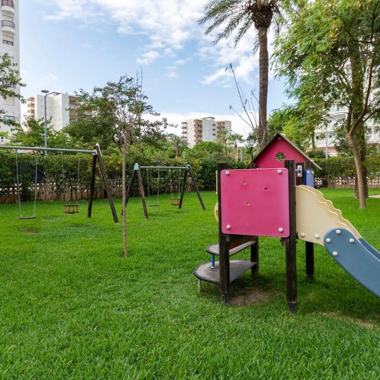 Tu hogar frente del mar - Three-Bedroom Apartment - 24