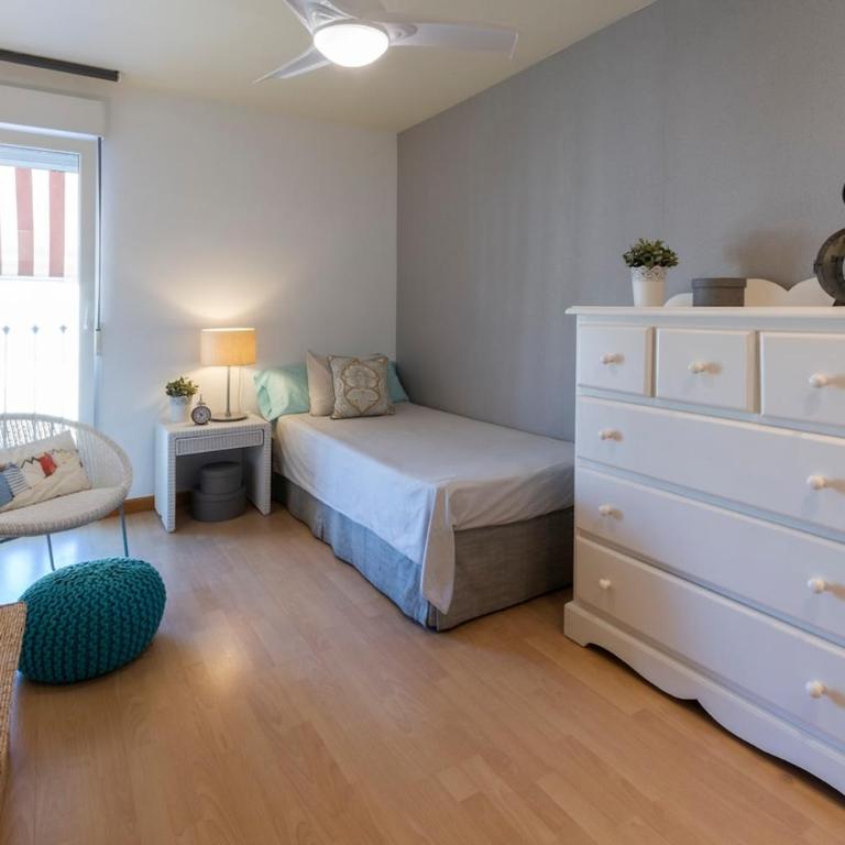 Tu hogar frente del mar - Three-Bedroom Apartment - 39