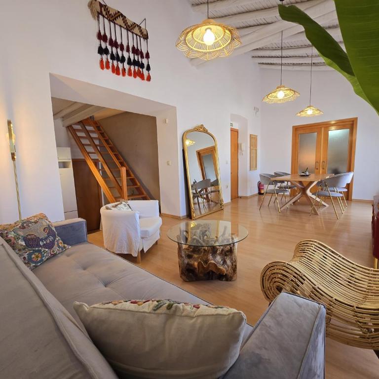 Urban Loft - La Conce - Two-Bedroom Apartment with View - 2