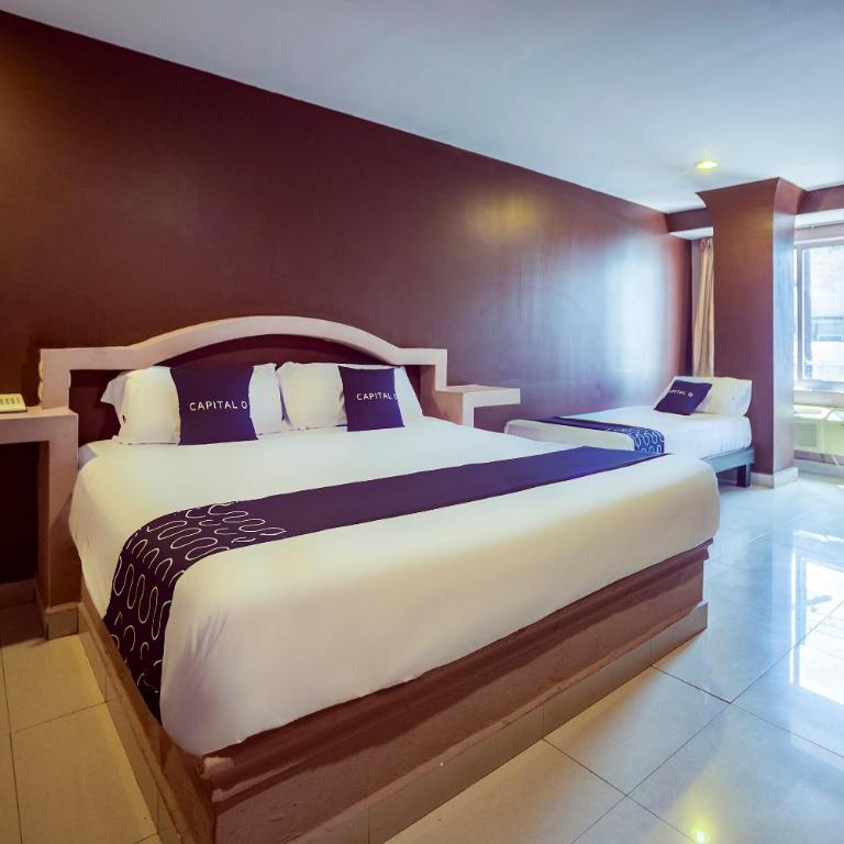Capital O Hotel Diro, Monterrey - Standard Quadruple - 2
