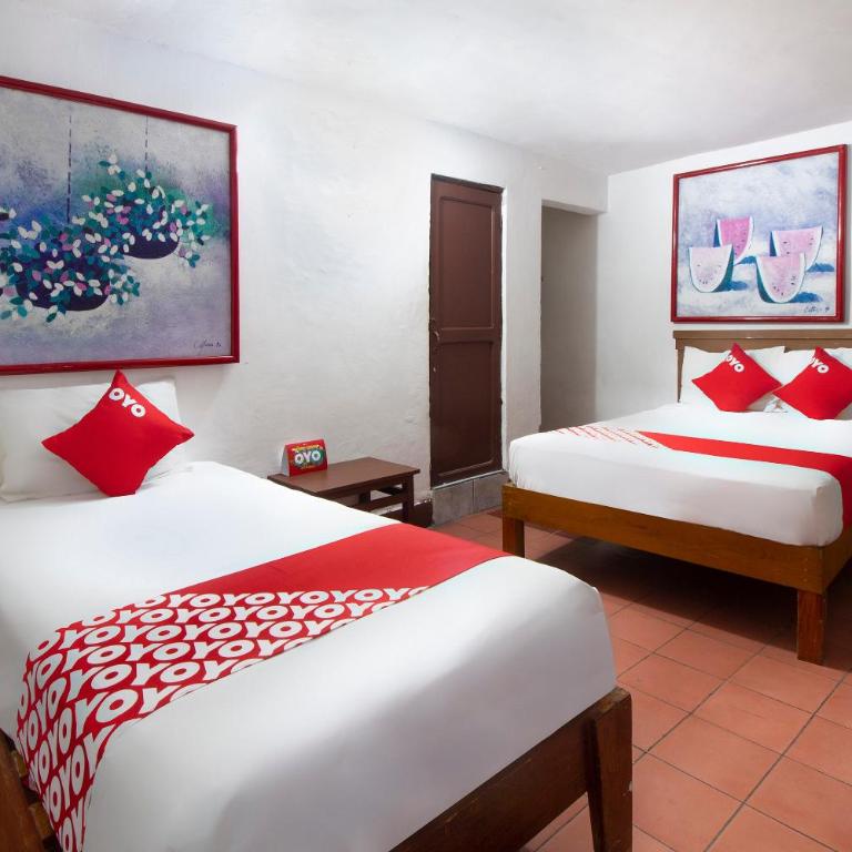 OYO Hotel Brazil,Guadalajara,Estadio Jalisco - Habitación Triple Estándar - 1