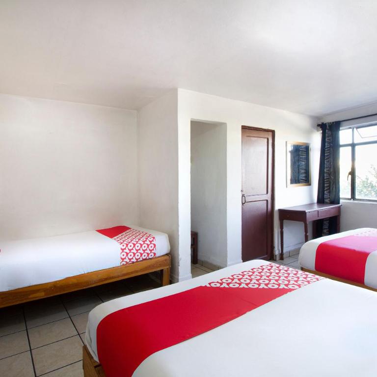 OYO Hotel Brazil,Guadalajara,Estadio Jalisco - Habitación Quíntuple Estándar - 4