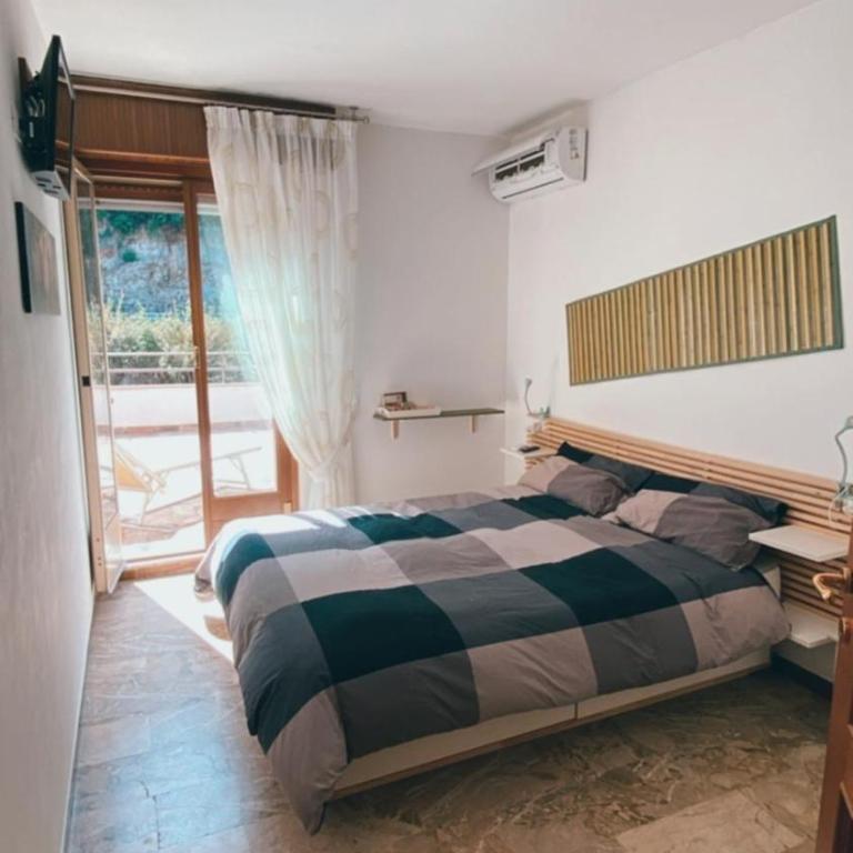 Casa Glicine - Camera King con Balcone - 7