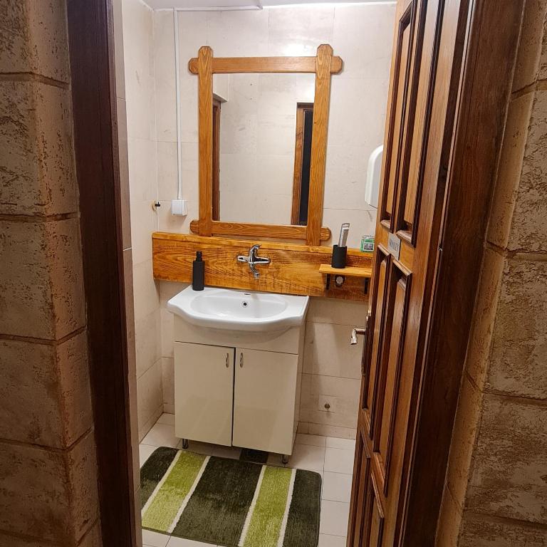 Konstantin apartmani - One-Bedroom Apartment - 2