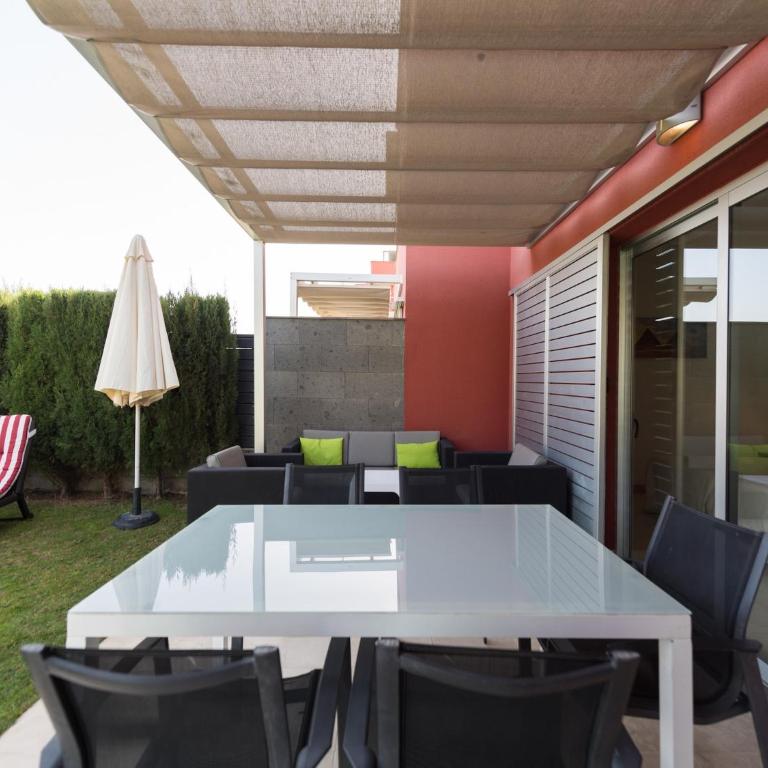 Villa in Maspalomas with Heated Pool & Golf Views - Two-Bedroom Villa - 11