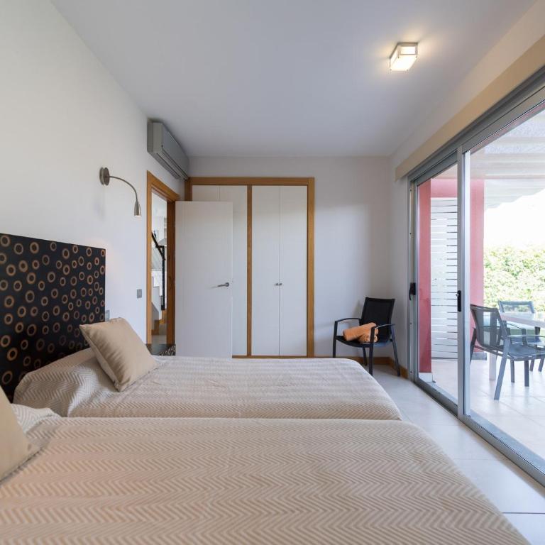 Villa in Maspalomas with Heated Pool & Golf Views - Two-Bedroom Villa - 15
