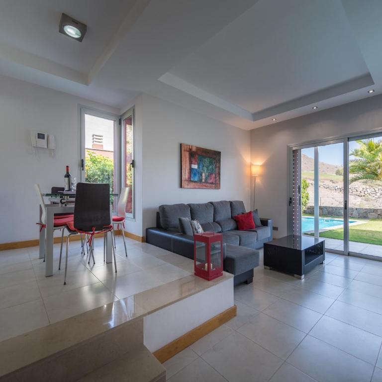 Villa in Maspalomas with Heated Pool & Golf Views - Two-Bedroom Villa - 23