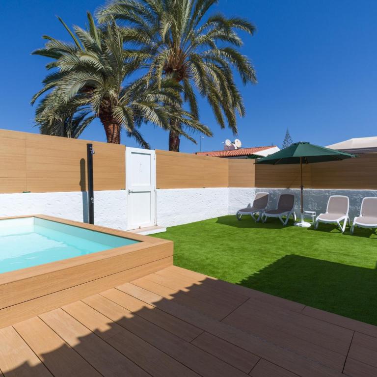 Bungalow near Yumbo & Playa del Inglés Beach - Two-Bedroom Bungalow - 29
