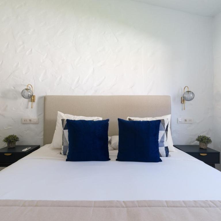 Bungalow near Yumbo & Playa del Inglés Beach - Two-Bedroom Bungalow - 16