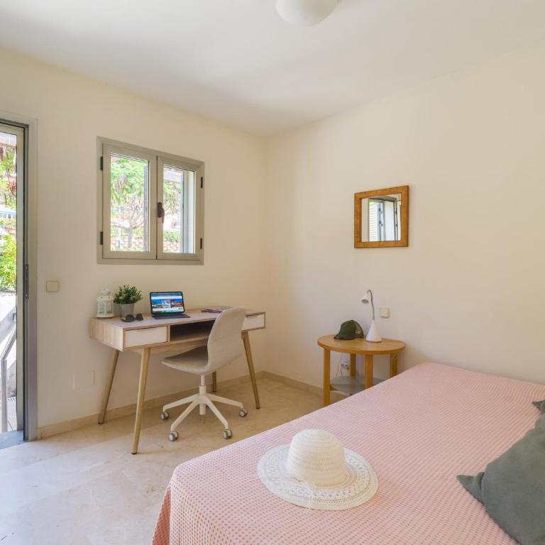 Apartment in Pasito Blanco near Private Beach - Four-Bedroom Vacation Home - 22