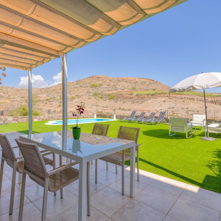 Chalet in Salobre with Private Heated Pool - Two-Bedroom Chalet - 5
