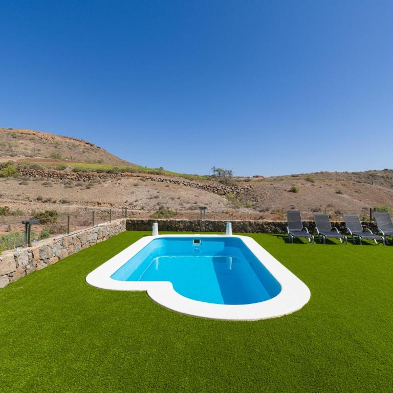 Chalet in Salobre with Private Heated Pool - Two-Bedroom Chalet - 14
