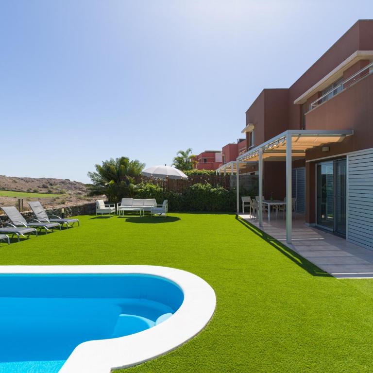 Chalet in Salobre with Private Heated Pool - Two-Bedroom Chalet - 8