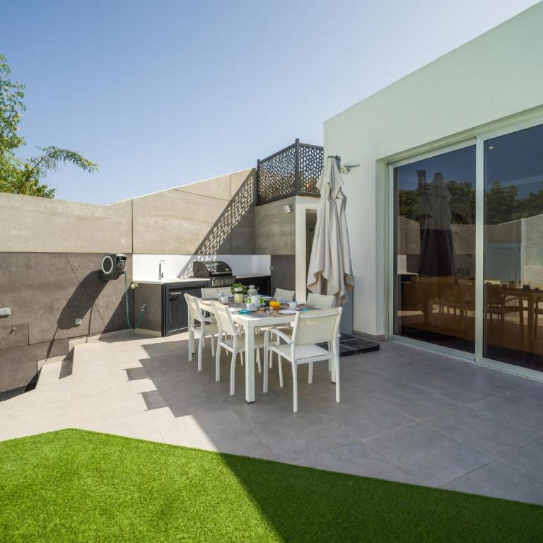 Villa in Maspalomas with Private Heated Pool - Three-Bedroom Chalet - 33
