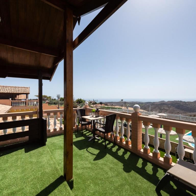 Villa in Maspalomas with Heated Pool & Sports - Superior Chalet - 25