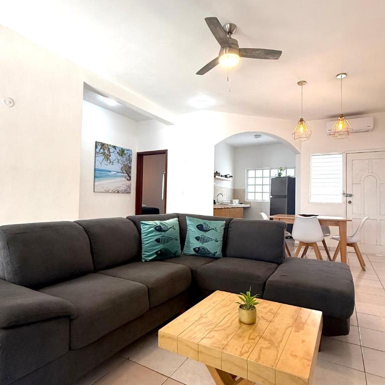 Casa Caimán - Two-Bedroom Family Apartment - 5