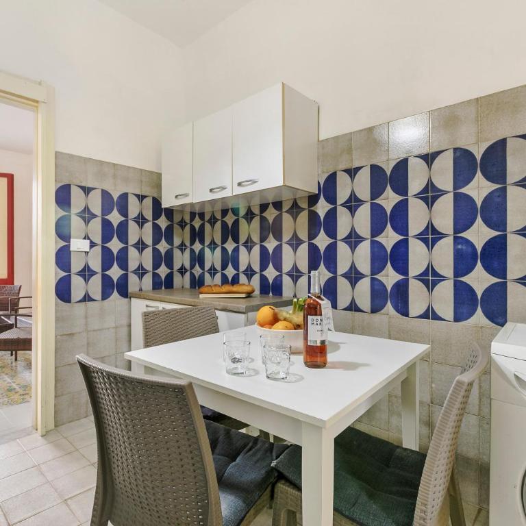 Residence Vista Mare - Appartamento con 3 Camere da Letto e con Balcone - 10