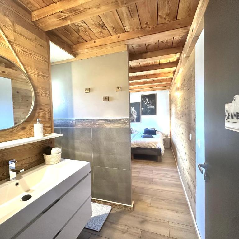 Chalet le petit Nicolas, jacuzzi, vue Mont Blanc - Chalet - 63