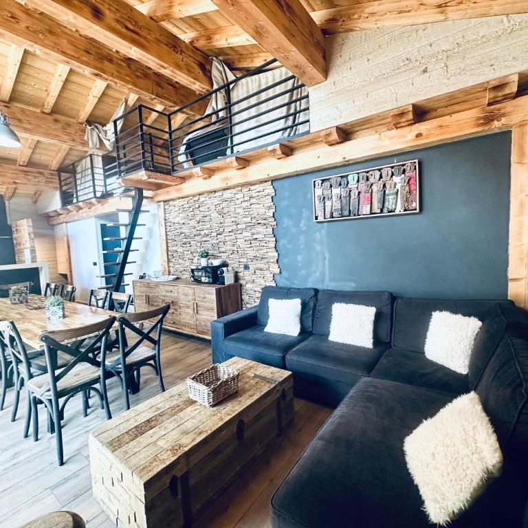 Chalet le petit Nicolas, jacuzzi, vue Mont Blanc - Chalet - 62