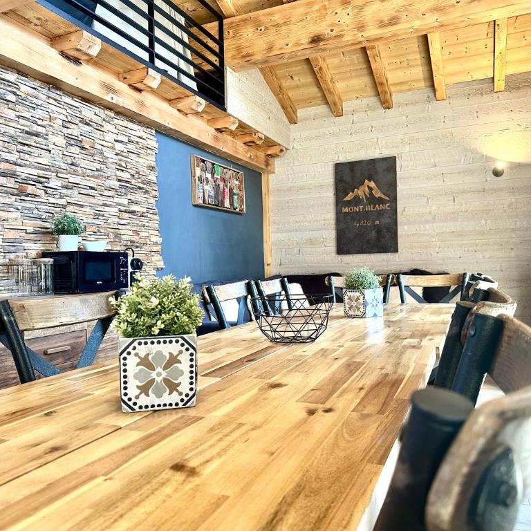 Chalet le petit Nicolas, jacuzzi, vue Mont Blanc - Chalet - 66