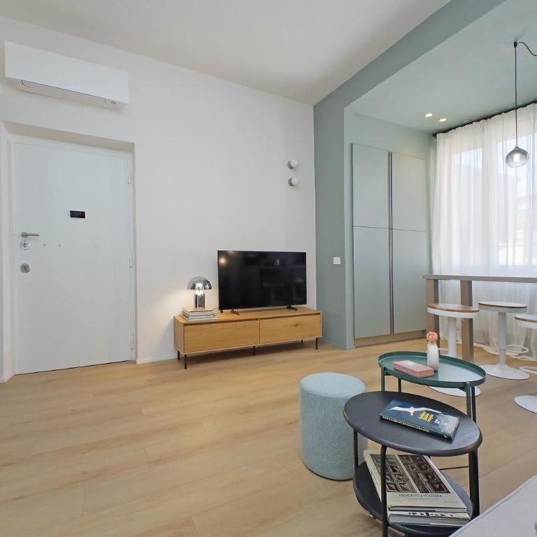 YCH-Eleganza e confort vicino metro re di Roma - Appartamento Superior con 2 Camere da Letto - 12